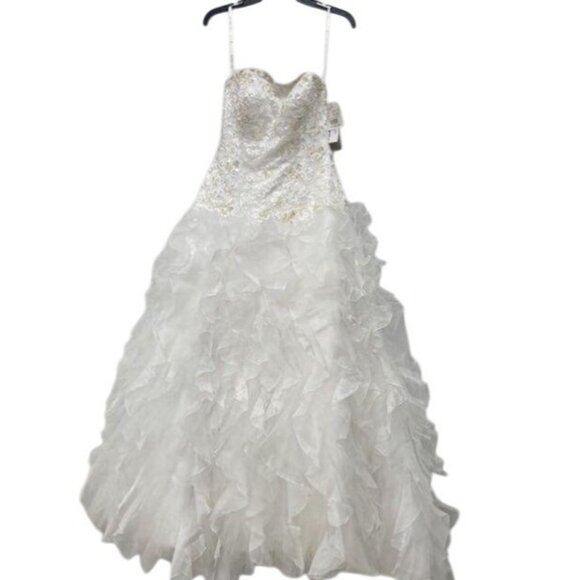 Monique Luo David's Bridal White Wedding Gown Size 8 CH515 - Picture 7 of 14